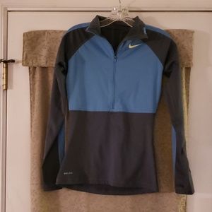 Nike Dri-fit pull over